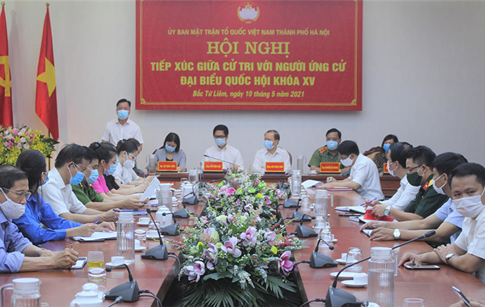 Người ứng cử đại biểu Quốc hội khóa XV tiếp xúc với cử tri quận Bắc Từ Liêm