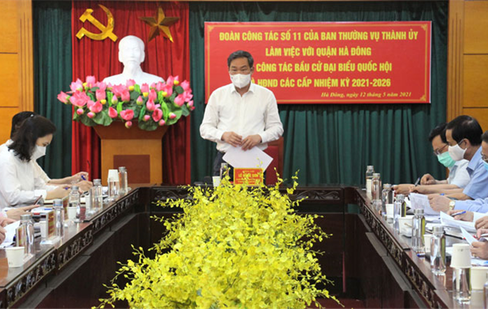 Phó Chủ tịch Thường trực UBND Thành phố kiểm tra công tác bầu cử tại quận Hà Đông 