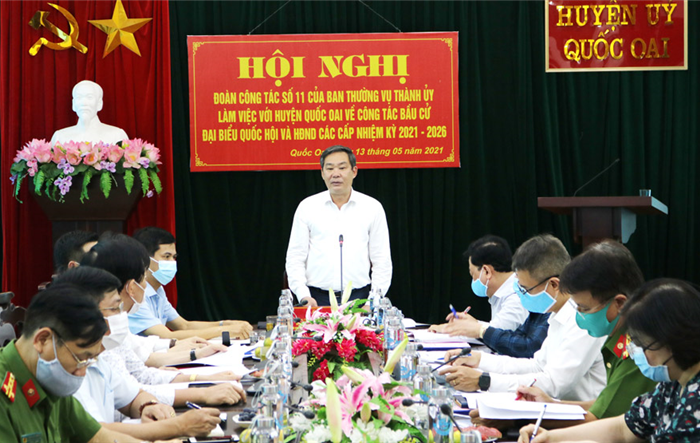 Phó Chủ tịch Thường trực UBND Thành phố kiểm tra công tác chuẩn bị bầu cử và phòng, chống dịch tại huyện Quốc Oai