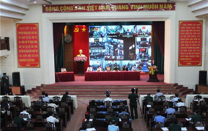Người ứng cử đại biểu HĐND Thành phố tiếp xúc cử tri tại thị xã Sơn Tây