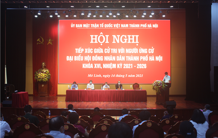Người ứng cử đại biểu HĐND thành phố Hà Nội tiếp xúc với cử tri tại huyện Mê Linh