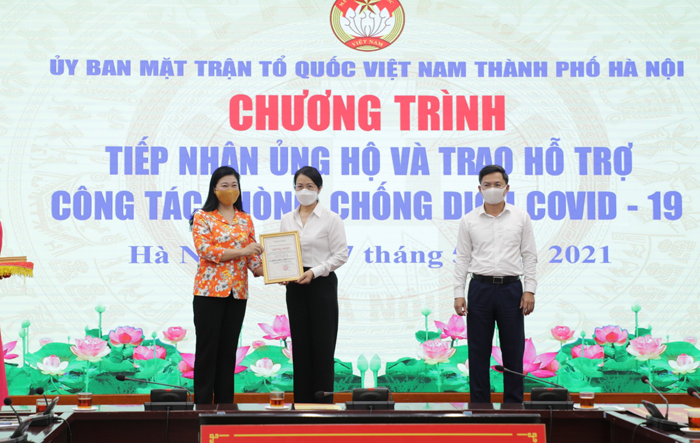 Ủy ban Mặt trận Tổ quốc Việt Nam Thành phố tiếp nhận 11,370 tỷ đồng ủng hộ công tác phòng, chống dịch Covid-19 
