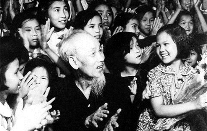 Hà Nội trong lần đầu kỷ niệm sinh nhật Bác