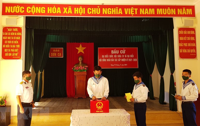 Thực hiện các nguyên tắc cơ bản của bầu cử theo tư tưởng Hồ Chí Minh góp phần xây dựng nhà nước pháp quyền của dân, do dân và vì dân