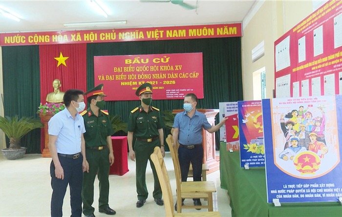 Lực lượng vũ trang trên địa bàn huyện Sóc Sơn góp phần đảm bảo công tác phòng chống dịch Covid-19 và bầu cử thành công