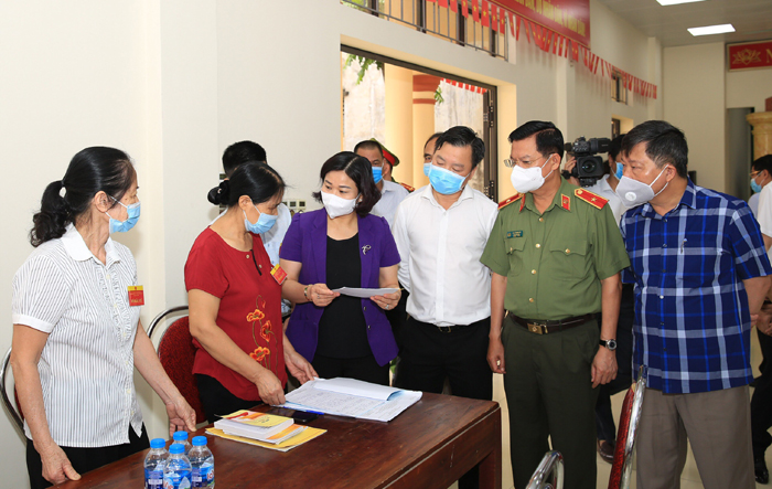 Phó Bí thư Thường trực Thành ủy Nguyễn Thị Tuyến: Tập trung cao độ, đảm bảo cuộc bầu cử diễn ra an toàn, đúng luật