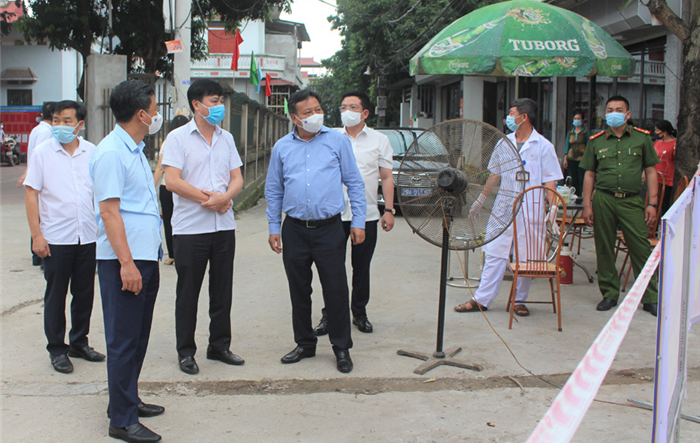 Phát huy vai trò của hệ thống y tế cơ sở  để xét nghiệm và điều trị cho bệnh nhân Covid-19