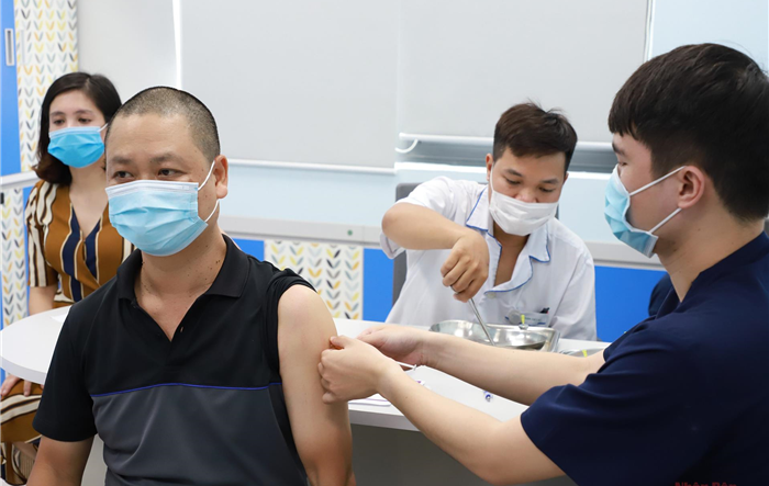 Kết luận của Bộ Chính trị về một số nhiệm vụ trọng tâm tăng cường công tác phòng, chống dịch Covid-19 và phát triển kinh tế - xã hội