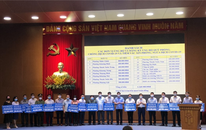 Phát động và tiếp nhận ủng hộ Quỹ phòng, chống dịch và tiêm vắc xin phòng, ngừa dịch Covid-19