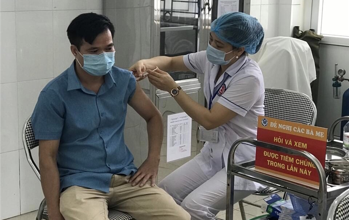 Đan Phượng triển khai tiêm vắc-xin phòng Covid-19 cho nhóm đối tượng ưu tiên trên địa bàn Huyện