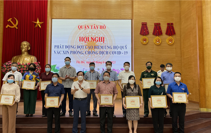 Quận Tây Hồ phát động đợt cao điểm ủng hỗ Quỹ vắc-xin phòng, chống dịch Covid-19