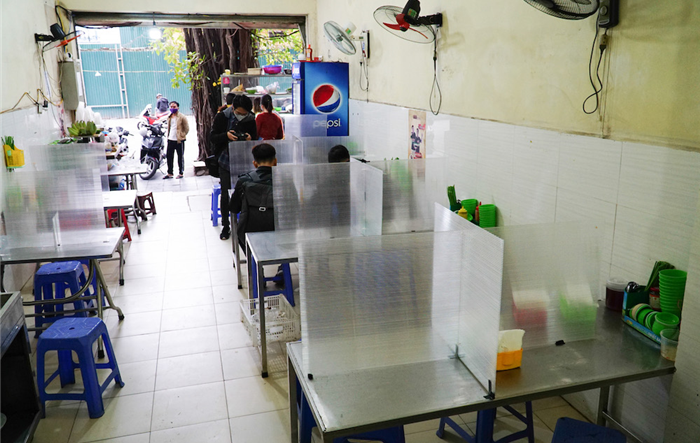 Từ 0h00 ngày 22-6-2021, Hà Nội cho phép mở cửa trở lại một số dịch vụ 