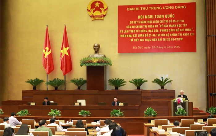 Học và làm theo tư tưởng, đạo đức, phong cách Hồ Chí Minh về ý chí tự lực, tự cường, khát vọng phát triển đất nước phồn vinh, hạnh phúc