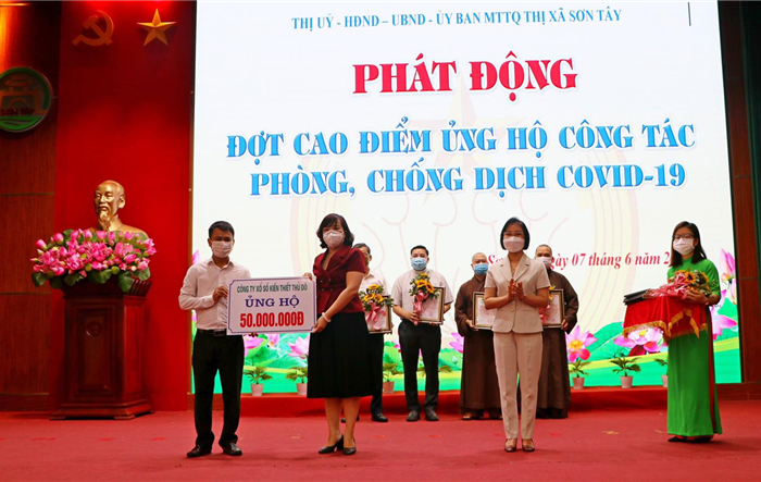 Thị xã Sơn Tây phát động đợt cao điểm ủng hộ công tác phòng, chống dịch Covid-19