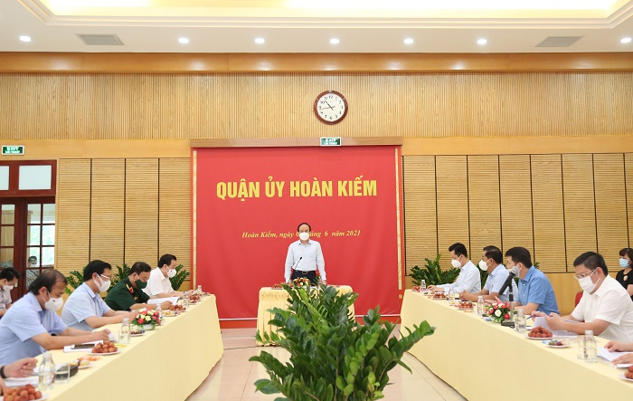 Kiểm tra công tác phòng, chống dịch gắn với kỳ thi THPT quốc gia tại Thường Tín, Hoàn Kiếm