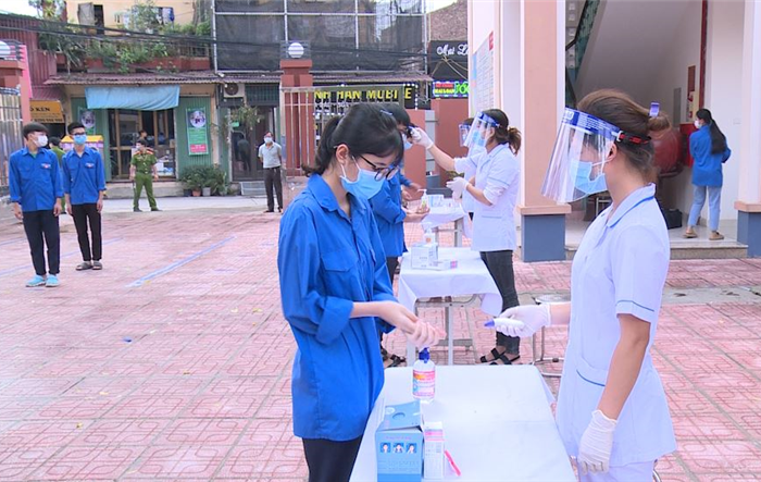 Phúc Thọ diễn tập phòng chống dịch Covid-19 cho Kỳ thi tuyển sinh vào lớp 10