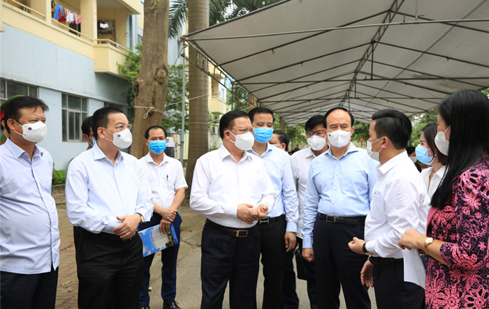 Bí thư Thành ủy Hà Nội Đinh Tiến Dũng: Dịch diễn biến phức tạp một, phải nỗ lực gấp mười để ngăn chặn