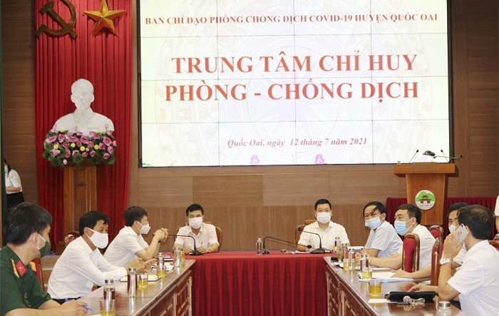 Thường trực Huyện ủy Quốc Oai điều hành xử lý các biện pháp phòng, chống dịch Covid-19 trên địa bàn
