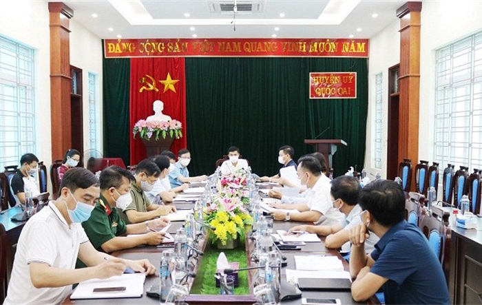 Ban Thường vụ Huyện ủy Quốc Oai họp khẩn sau khi phát hiện ca dương tính SARS-CoV-2