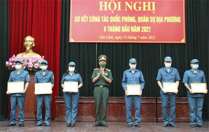 Huyện Gia Lâm sơ kết công tác quốc phòng quân sự địa phương 6 tháng đầu năm 2021