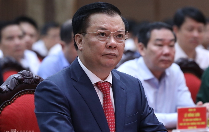 Bí thư Thành ủy Đinh Tiến Dũng yêu cầu tiêm vắc xin Covid-19 phải bảo đảm an toàn phòng dịch