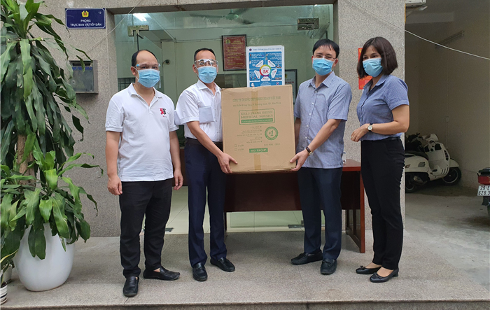 Chủ tịch UBND quận Hai Bà Trưng kiểm tra công tác phòng, chống dịch trên địa bàn Quận