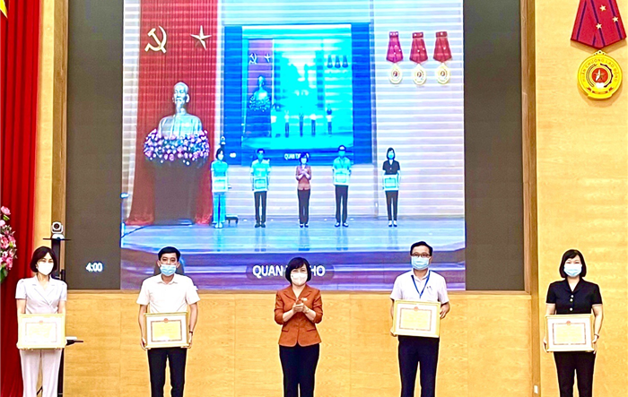Phát động xây dựng Tổ dân phố an toàn, phường an toàn, chung tay hành động đẩy lùi dịch Covid-19