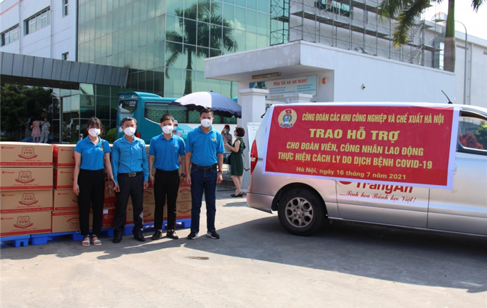 Liên đoàn Lao động Thành phố tổ chức Mô hình “Xe buýt siêu thị 0 đồng” hỗ trợ công nhân lao động bị ảnh hưởng do dịch bệnh Covid-19 