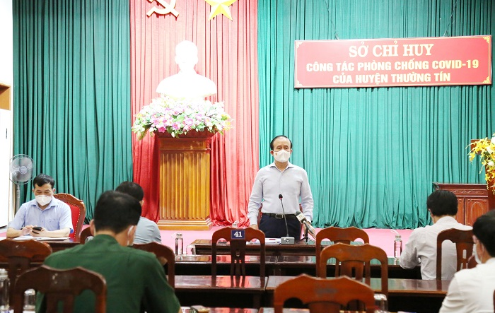 Đồng chí Nguyễn Ngọc Tuấn kiểm tra công tác phòng, chống dịch tại huyện Thường Tín 
