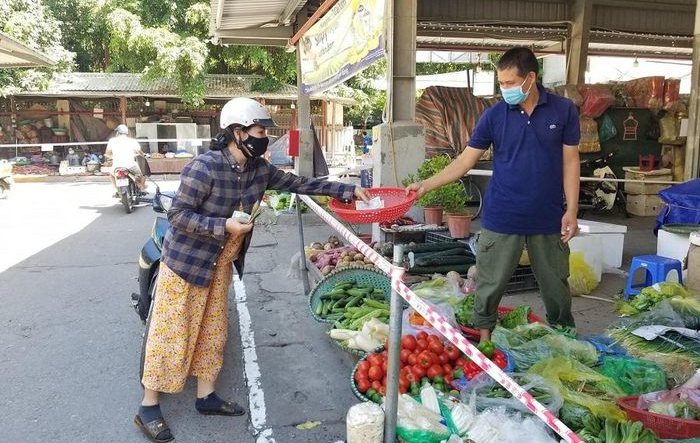 Đảm bảo nhu yếu phẩm cho người dân tại các điểm cách ly y tế trên địa bàn huyện Thanh Trì