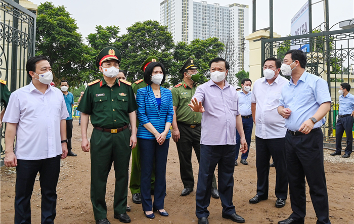 Bí thư Thành ủy Hà Nội Đinh Tiến Dũng kiểm tra công tác phòng, chống Covid-19 tại quận Hoàng Mai