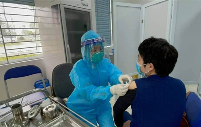 Hướng dẫn mới nhất khám sàng lọc trước tiêm chủng vắc xin phòng Covid-19