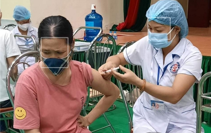 Đan Phượng đã tiêm hơn 20.000 mũi vắc xin Covid-19 cho người dân