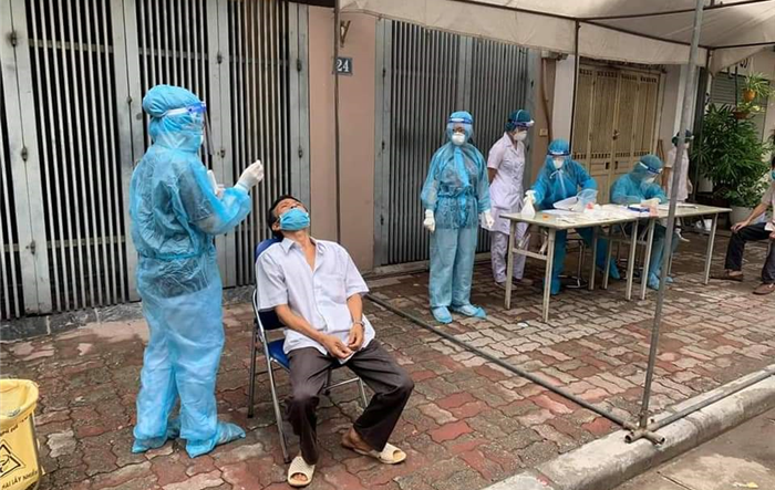 Quận Đống Đa triển khai xét nghiệm diện rộng, chủ động phòng, chống dịch Covid-19 trên địa bàn