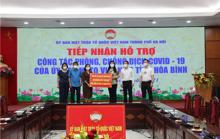 Nhân dân tỉnh Hòa Bình ủng hộ Hà Nội trên 70 tấn hàng hóa phòng, chống dịch Covid-19