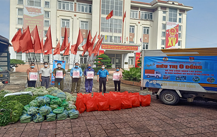  “Chuyến xe siêu thị 0 đồng” đến đoàn viên, người lao động có hoàn cảnh khó khăn và ảnh hưởng bởi đại dịch Covid-19