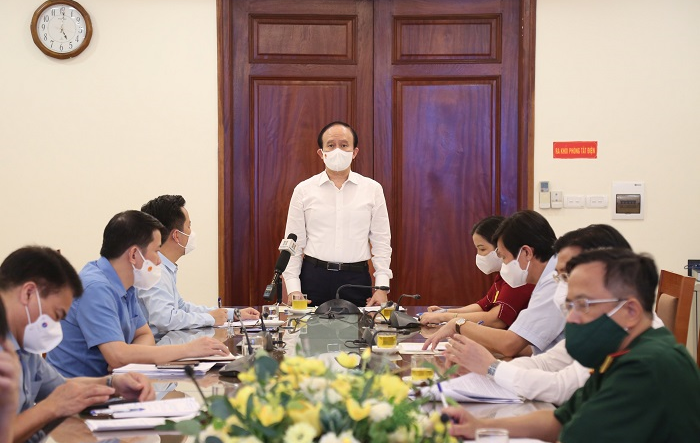 Đồng chí Nguyễn Ngọc Tuấn kiểm tra công tác phòng, chống dịch tại quận Hoàn Kiếm, huyện Thường Tín