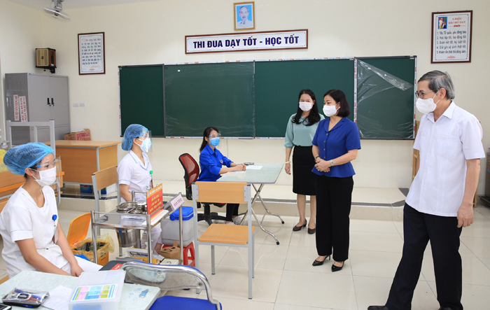 Phó Bí thư Thường trực Thành ủy kiểm tra công tác phòng, chống dịch trên địa bàn quận Ba Đình