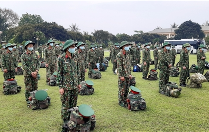 Bộ đội thời bình - những phẩm chất cao quý, không thể phủ nhận - Bài 4: Nào đâu phải “nghề lương cao”?