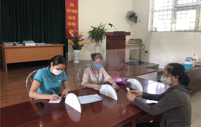 Đan Phượng chi trả hỗ trợ cho 8.522 đối tượng bị ảnh hưởng, gặp khó khăn do đại dịch Covid-19
