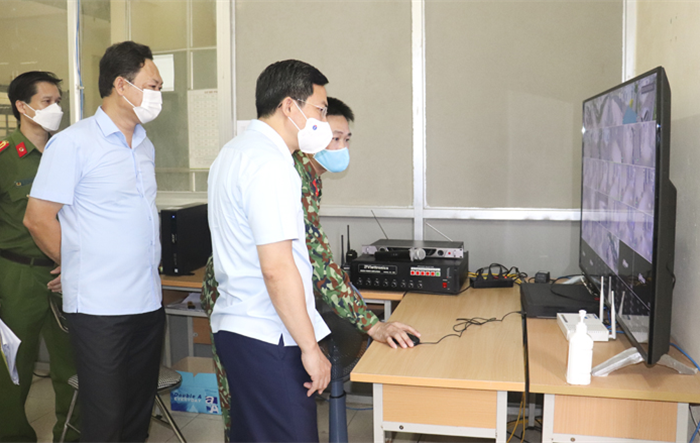 Phó Chủ tịch UBND Thành phố Hà Minh Hải kiểm tra công tác phòng, chống dịch tại huyện Gia Lâm 