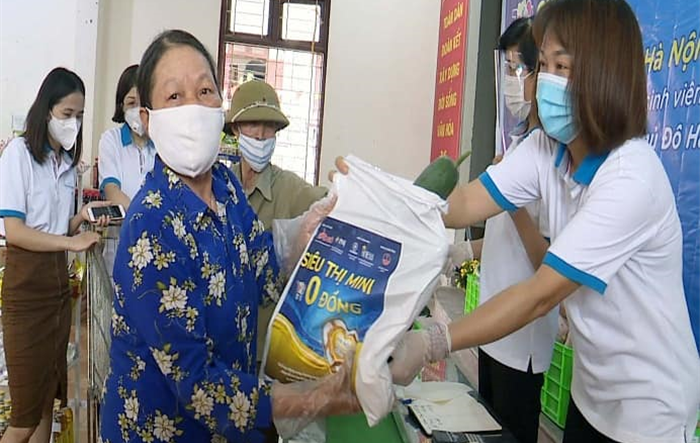Khai trương “siêu thị mini 0 đồng” tại phường Yên Nghĩa (quận Hà Đông)