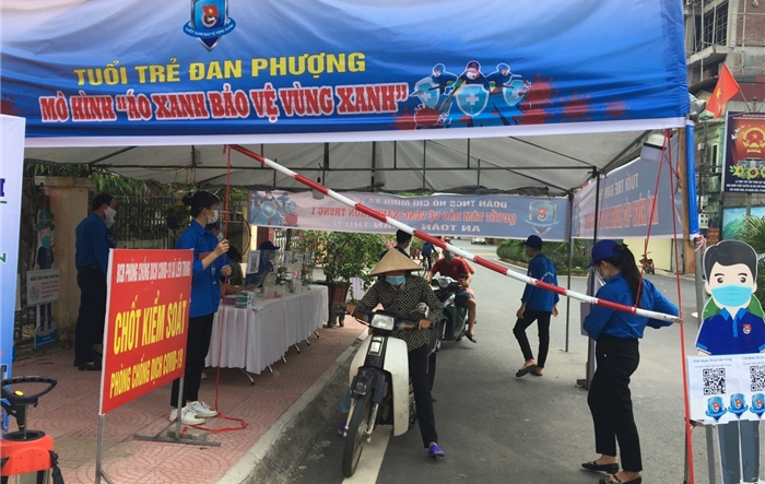 Phát huy hiệu quả mô hình "Áo xanh bảo vệ vùng xanh"  của huyện Đan Phượng