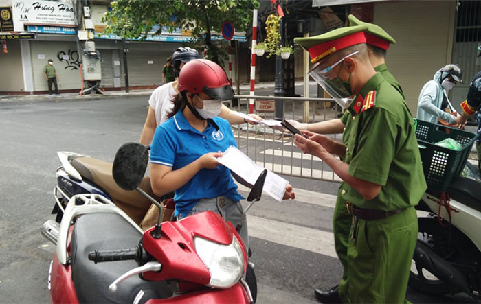 Hơn 11.100 phương tiện qua 22 chốt kiểm soát cửa ngõ ra vào Thủ đô