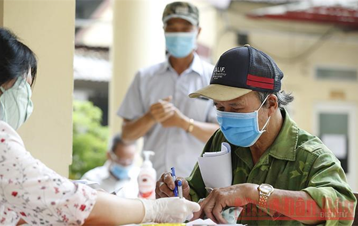Thực hiện chính sách an sinh xã hội, tăng cường thu dung người "lang thang, cơ nhỡ"