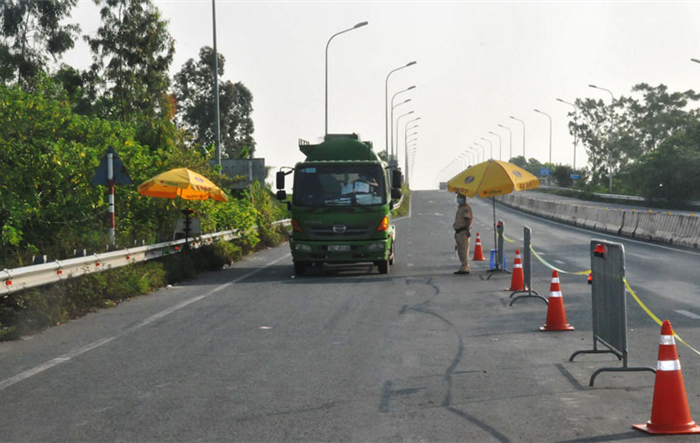 Triển khai ứng dụng phần mềm khai báo Covid-19, kết nối với cơ sở dữ liệu dân cư 