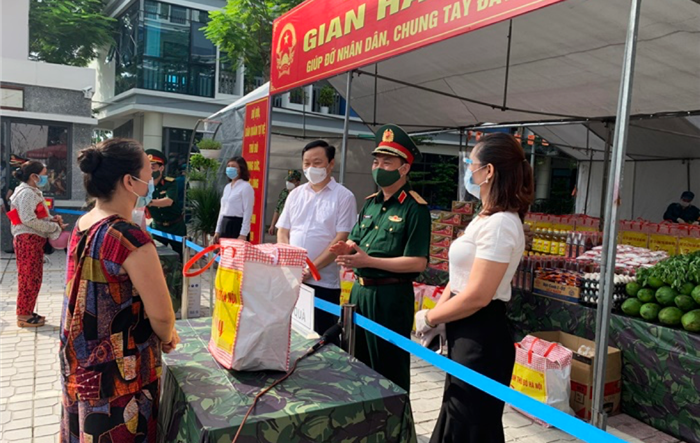 "Gian hàng 0 đồng” - Ấm áp nghĩa tình quân dân