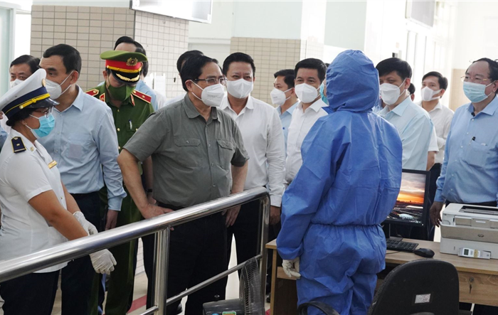 Thủ tướng Chính phủ yêu cầu các bộ, ngành, địa phương tăng cường các biện pháp phòng, chống dịch Covid-19