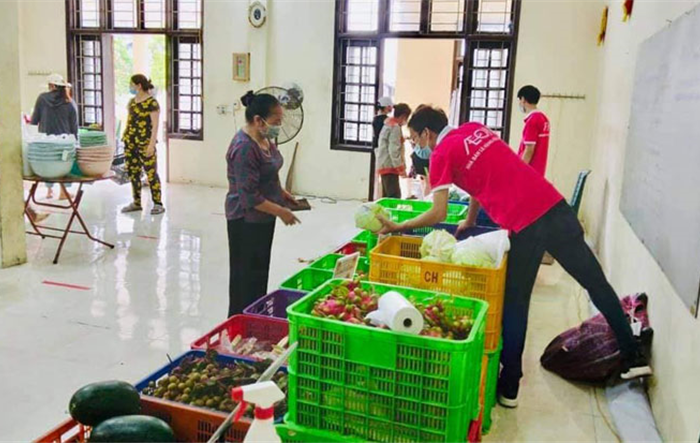 Quận Hà Đông triển khai bán hàng lưu động cung ứng hàng hoá thiết yếu cho người dân