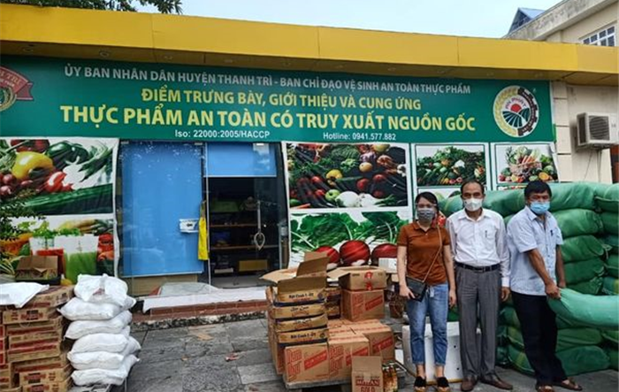 Vận dụng bài học về đoàn kết của tư tưởng Hồ Chí Minh trong cuộc chiến chống dịch Covid-19